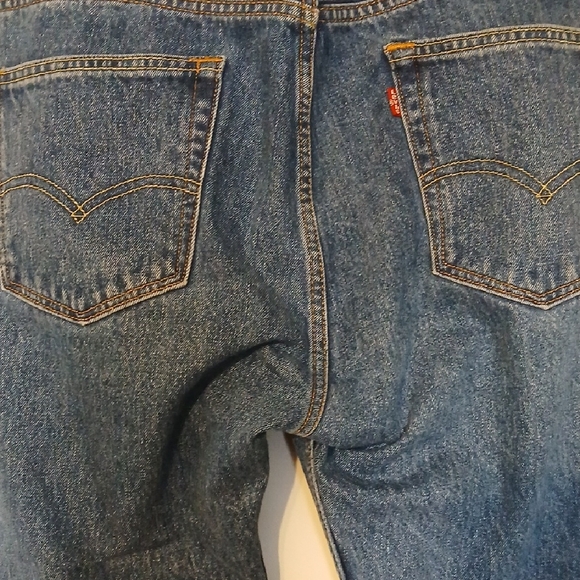 Levi's Classic Straight Blue Jeans - Picture 2 of 7
